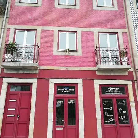 Red House By The River Porto