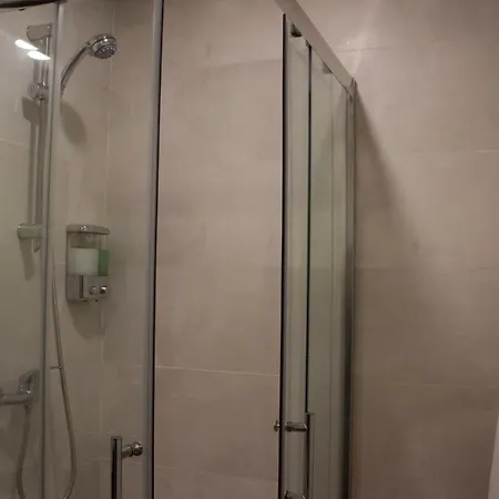 Red House By The River Appartement