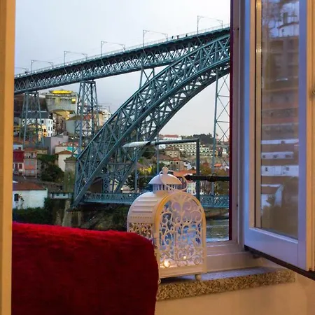 Red House By The River Porto