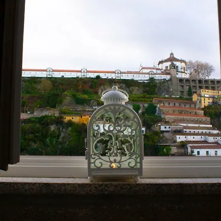 Red House By The River Daire *