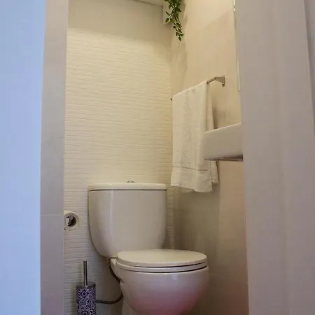 Red House By The River Appartement *