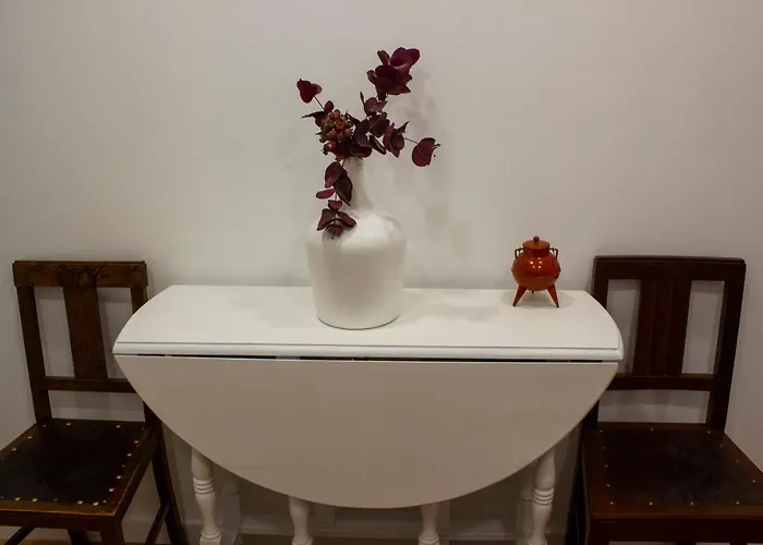 Red House By The River Πόρτο